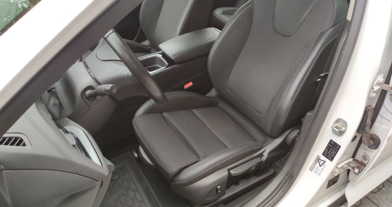 Opel Insignia cena 44900 przebieg: 227000, rok produkcji 2018 z Praszka małe 667